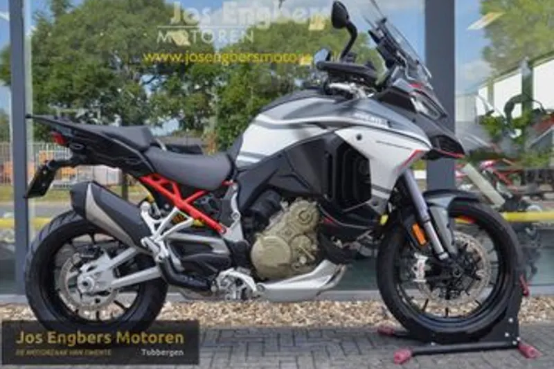 Ducati Multistrada V4S (2021)