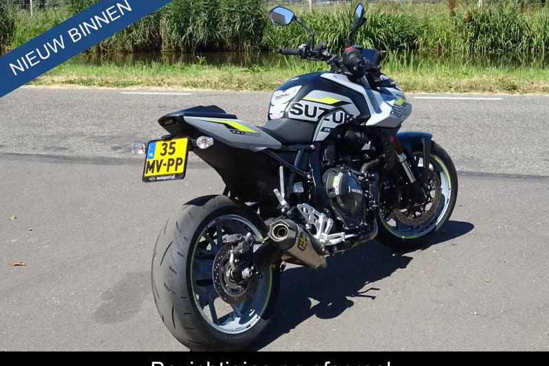 Suzuki GSX-8S (2024)