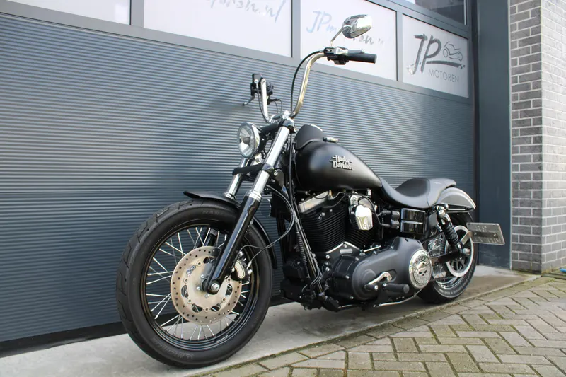 Harley-Davidson Street Bob 103 (2017)