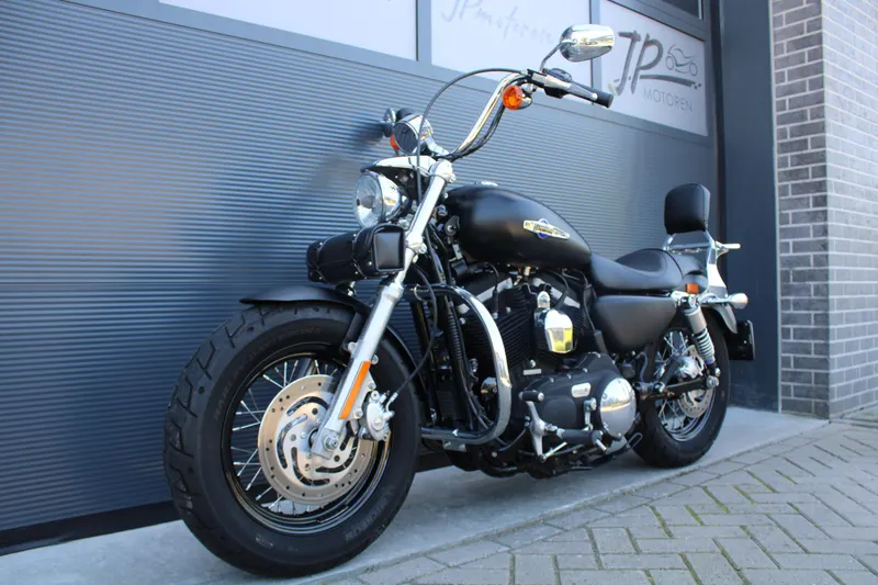Harley-Davidson 1200 Custom (2013)
