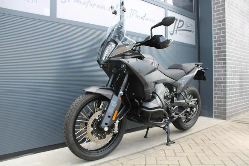 KTM 790 Adventure (2024)