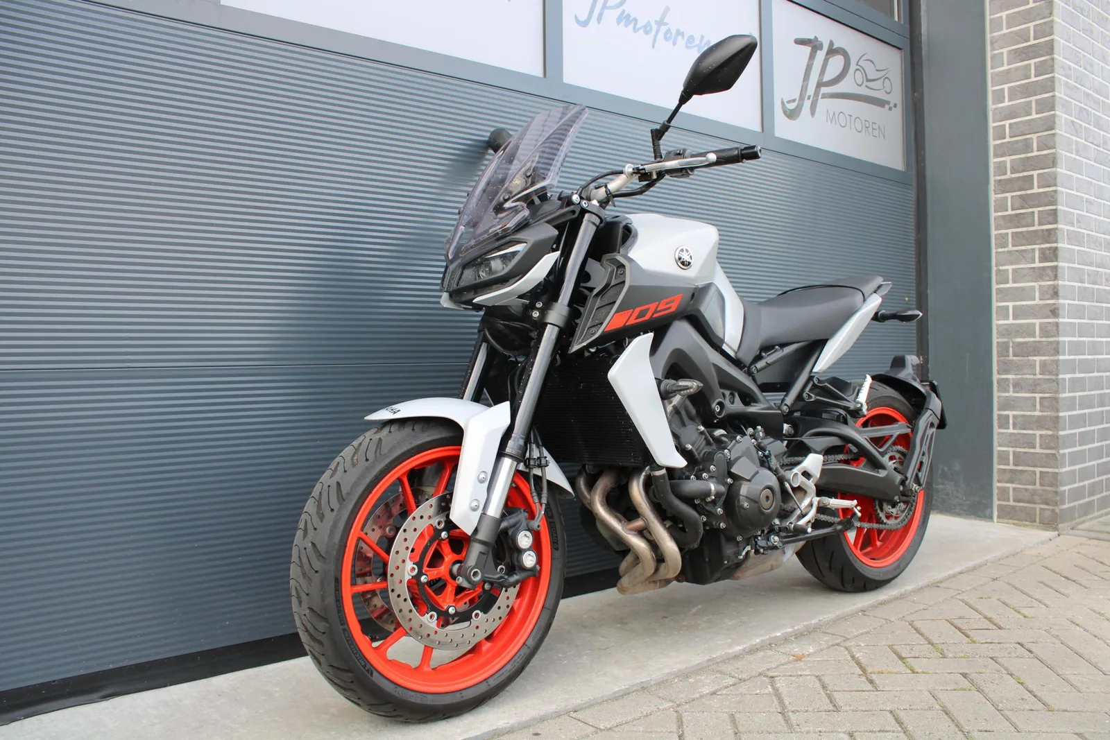Yamaha MT-09 (2019) — foto 1