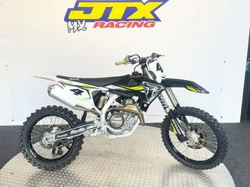 Triumph TF 450 RC Edition (2025) — foto 1