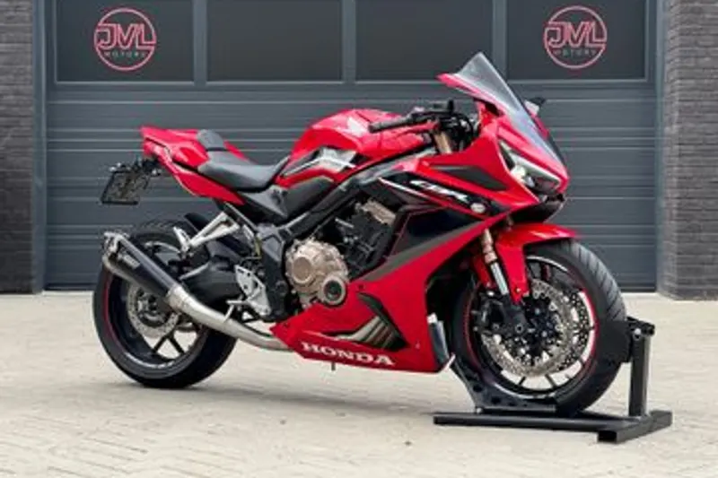 Honda CBR 650 R (2022)