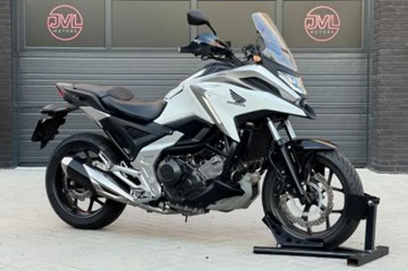 Honda NC750X (2021)