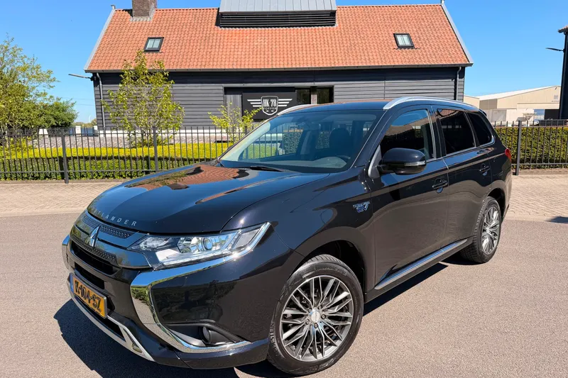Mitsubishi Outlander (2021)