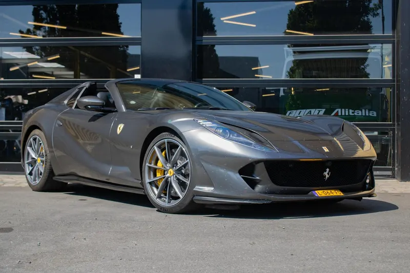 Ferrari 812 GTS (2020)