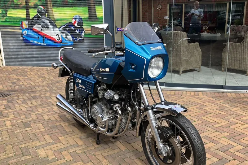 Benelli 500 Quattro (0)