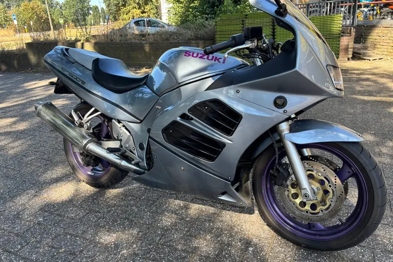 Suzuki RF 600 (1994)