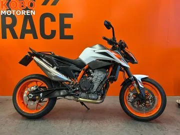 KTM 890 Duke (2021) — foto 1
