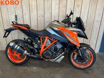 KTM 1290 Super Duke GT (2017) — foto 1