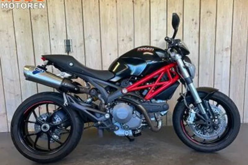Ducati Monster 796 (2010)