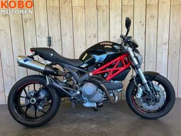 Ducati Monster 796 (2010) — foto 1