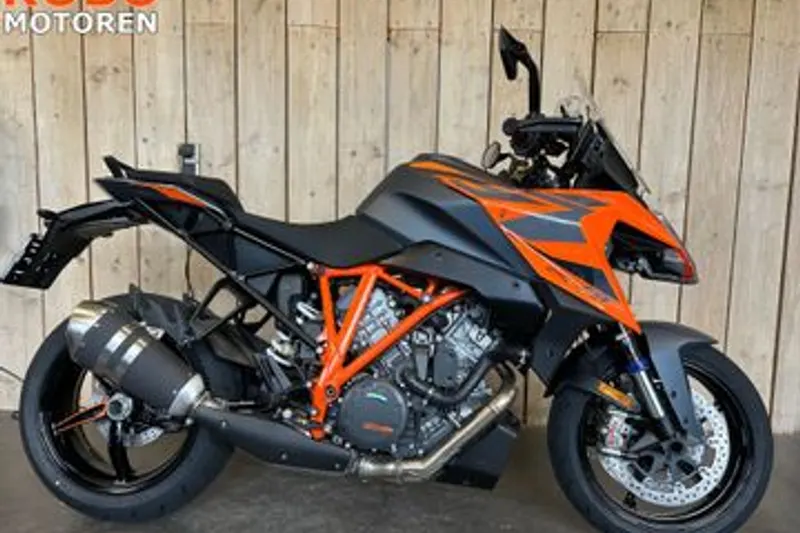 KTM 1290 Super Duke GT (2025)