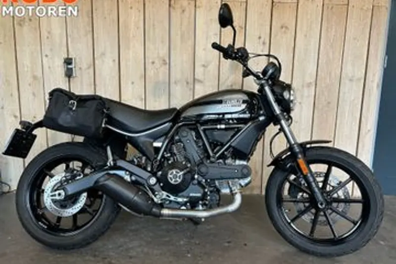 Ducati Scrambler CLASSIC (2016)