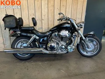 Honda VTX 1800 C (2003) — foto 1