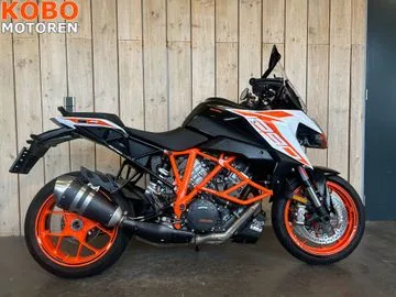 KTM 1290 Super Duke GT (2021) — foto 1