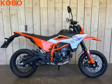 KTM 390 SMC R (2026) — foto 1