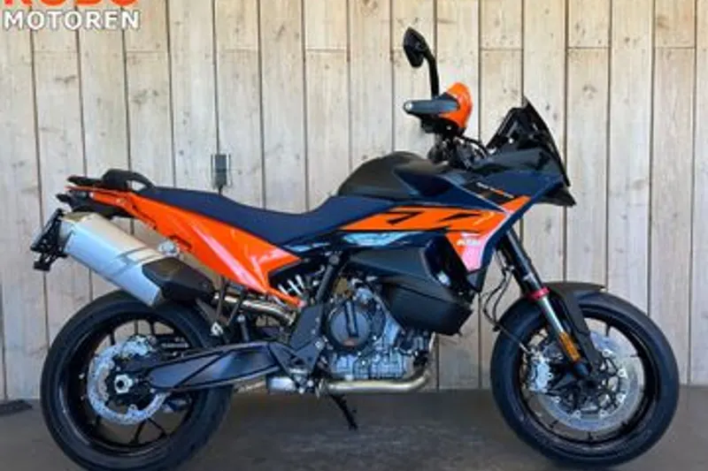 KTM 890 SMT (2026)