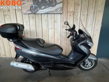 Suzuki AN 200 (2010) — foto 1