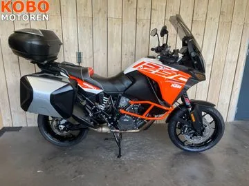 KTM 1290 Super Adventure S (2017) — foto 1
