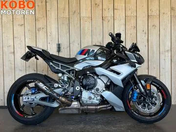 BMW M 1000 R (2026) — foto 1