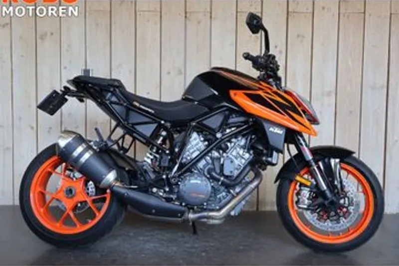 KTM 1290 SuperDuke R (2019)