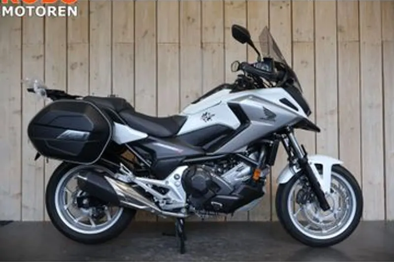 Honda NC750X (2018)