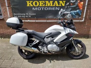 Honda VFR800 (2014) — foto 1