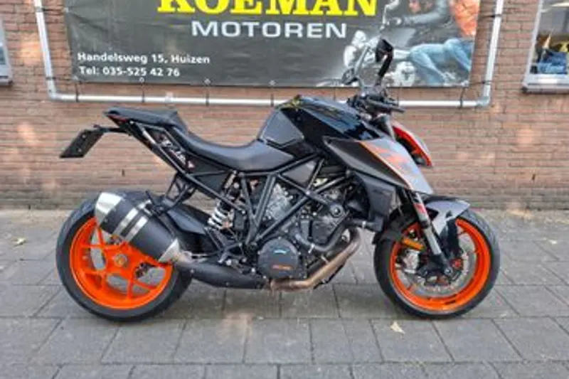 KTM 1290 SuperDuke R (2018)