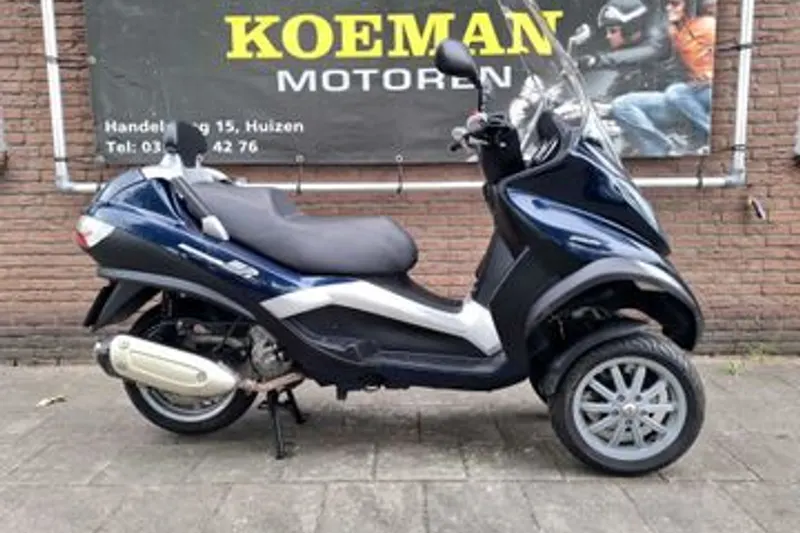 Piaggio MP3 250 (2010)