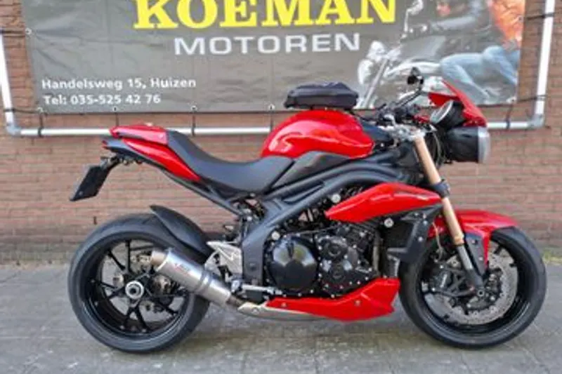 Triumph Speed Triple 1050 (2011)