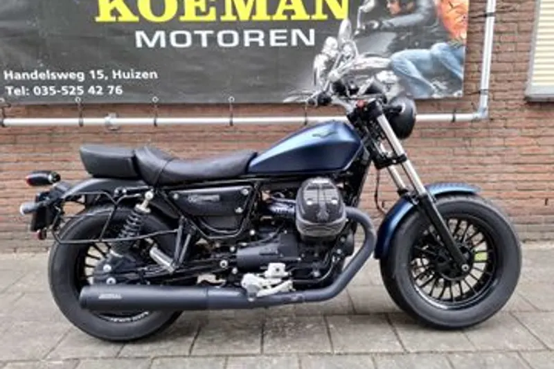 Moto Guzzi V9 Bobber 850 (2021)