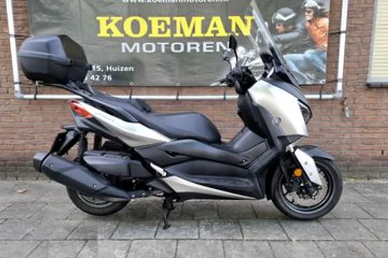 Yamaha X MAX 400 (2020)