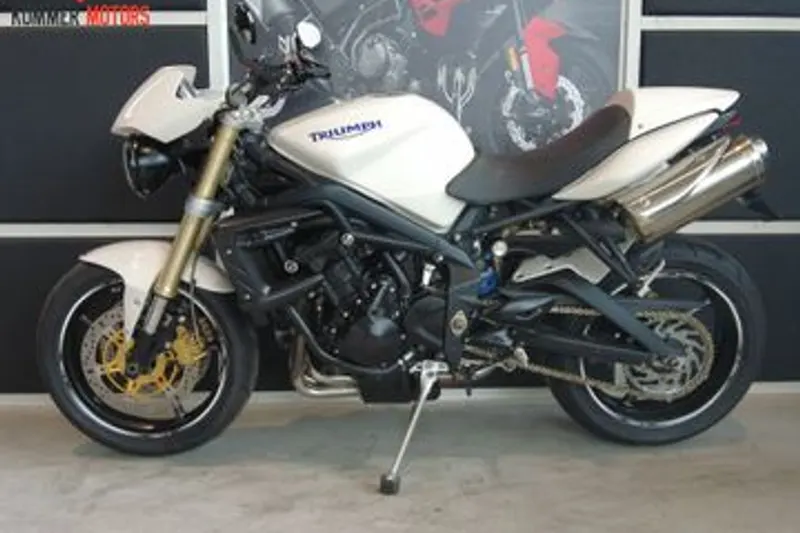 Triumph Street Triple 675 (2008)