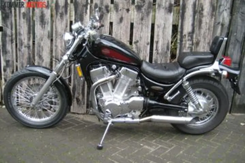Suzuki VS 1400 Intruder (1989)