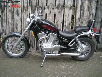 Suzuki VS 1400 Intruder (1989) — foto 1