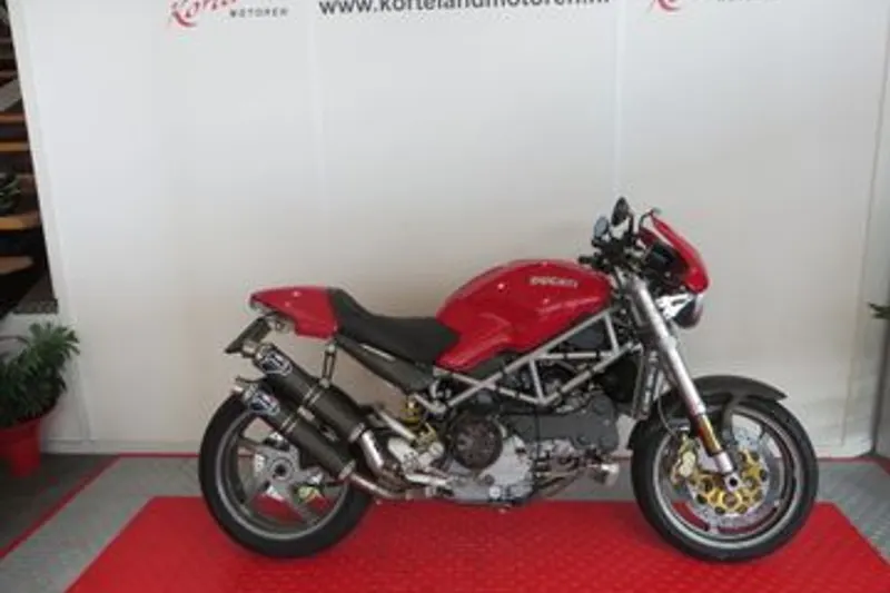 DUCATI M S4R (2005)