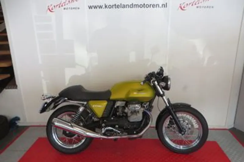 Moto Guzzi V7 Cafe Classic (2010)
