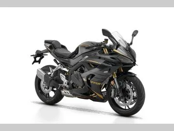 QJ Motor SRK 800 RR (2026) — foto 1