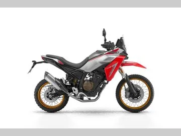 QJ Motor SRT 800 RX (2026) — foto 1