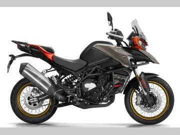 QJ Motor SRT 800 SX Touring (2026) — foto 1