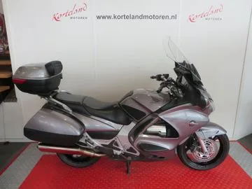 Honda ST 1300 PAN European (2003) — foto 1