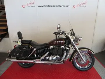 Honda VT 1100 C3 Shadow (2003) — foto 1