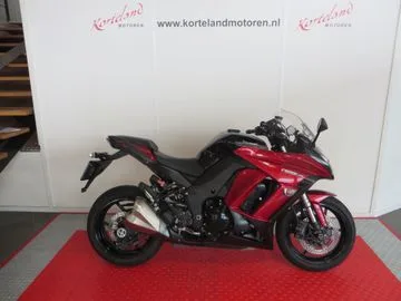 Kawasaki Z1000 (2015) — foto 1