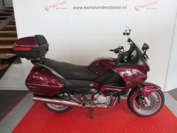 Honda NT 700 V Deauville (2008) — foto 1