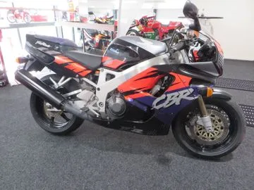 Honda CBR 900 RR Fireblade (1992) — foto 1