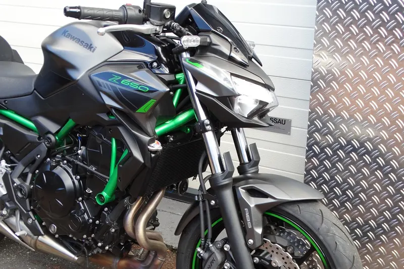Kawasaki Z650 (2023)