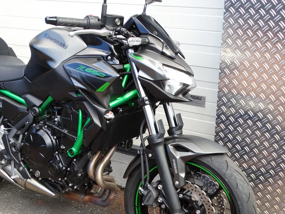 Kawasaki Z650 (2023) — foto 1