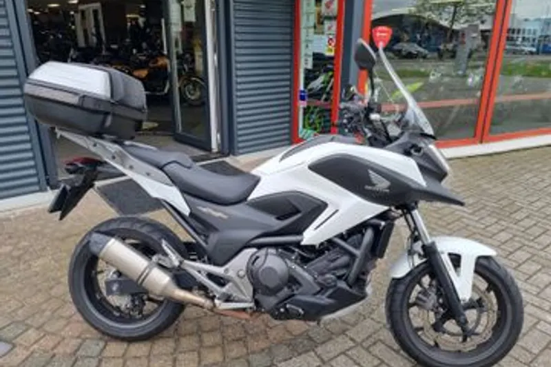 Honda NC750X (2016)